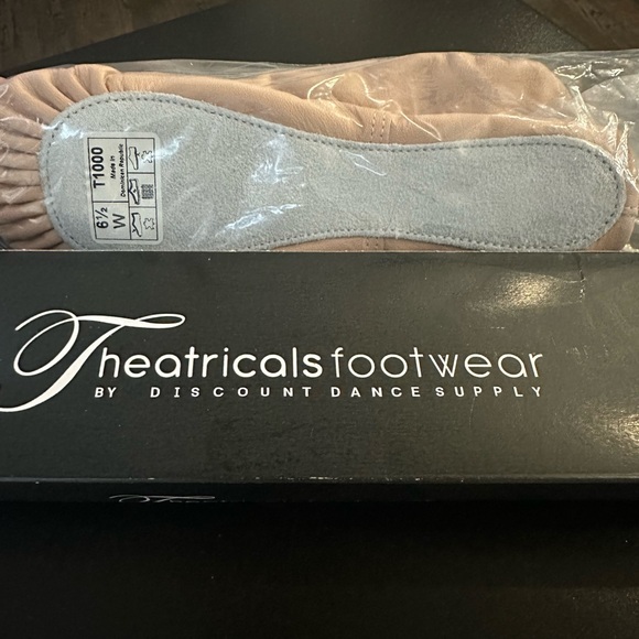 Kids ✨MULTIPLE SIZES Theatricals Full Sole Ballet Slippers Pink - Picture 3 of 3